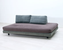 Lataa kuva Galleria-katseluun, Kangassohva harmaa
