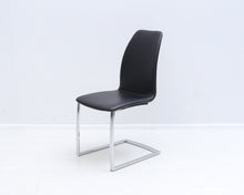 Lataa kuva Galleria-katseluun, Musta ruokatuoli metallijalalla