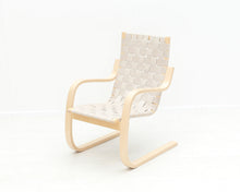 Ladda upp bild till gallerivisning, Artek 406, vaalea