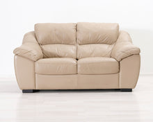 Lataa kuva Galleria-katseluun, 2-istuttava nahkasohva beige