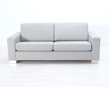 Lataa kuva Galleria-katseluun, Unico Jesper 2-istuttava kangassohva vaaleanharmaa