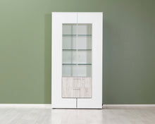 Lataa kuva Galleria-katseluun, Vitriinikaappi valoilla