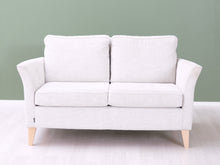 Lataa kuva Galleria-katseluun, Isku 2-istuttava kangassohva beige