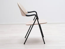 Lataa kuva Galleria-katseluun, Vintage tuoli beige / musta