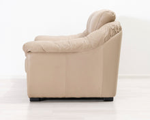Lataa kuva Galleria-katseluun, 2-istuttava nahkasohva beige