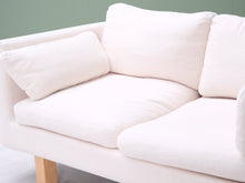 Lataa kuva Galleria-katseluun, Søren Lund 2-istuttava kangassohva luonnonvalkoinen