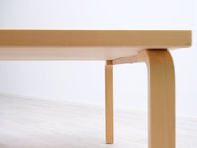 Load image into Gallery viewer, Artek 84 sohvapöytä koivu