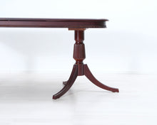 Lataa kuva Galleria-katseluun, Kustavilaistyylinen ruokapöytä