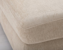 Lataa kuva Galleria-katseluun, Furninova 3-istuttava divaanisohva beige