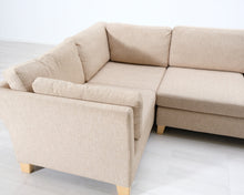 Ladda upp bild till gallerivisning, HT Collection 4-istuttava kulmasohva beige