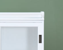 Lataa kuva Galleria-katseluun, Vitriinikokonaisuus valkoinen
