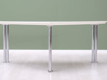 Load image into Gallery viewer, Muuramen kolmiopöytä valkoinen