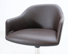 Lataa kuva Galleria-katseluun, Vitra Softshell tuoli tummanruskea