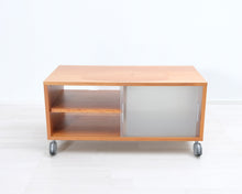 Ladda upp bild till gallerivisning, TV-taso lasiovilla