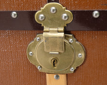 Lataa kuva Galleria-katseluun, Vintage arkku