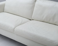 Lataa kuva Galleria-katseluun, Natuzzi Italsofa 3-istuttava nahkasohva valkoinen