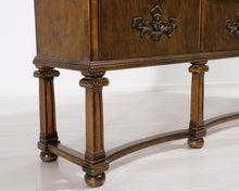Lataa kuva Galleria-katseluun, Vitriini 1920-luvulta