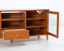Lataa kuva Galleria-katseluun, Kaluste Kirsi TV-taso ruskea