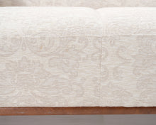 Lataa kuva Galleria-katseluun, 3-istuttava kangassohva beige
