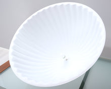 Lataa kuva Galleria-katseluun, Muuto Under the Bell riippuvalaisin ø 82 cm