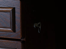 Lataa kuva Galleria-katseluun, Antiikkinen täyspuinen kirjoituspöytä