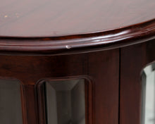 Lataa kuva Galleria-katseluun, Pieni vitriini