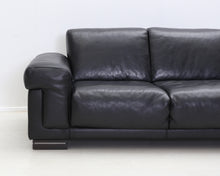 Lataa kuva Galleria-katseluun, Natuzzi 2-istuttava nahkasohva musta