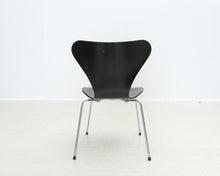 Lataa kuva Galleria-katseluun, Fritz Hansen Series 7 tuoli musta