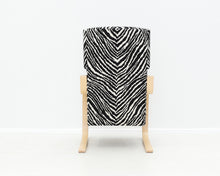 Ladda upp bild till gallerivisning, Artek 401 nojatuoli zebra