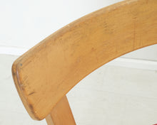Load image into Gallery viewer, Artek 66 ruokatuoli punainen
