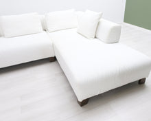 Lataa kuva Galleria-katseluun, Natuzzi 4-istuttava kulmasohva valkoinen