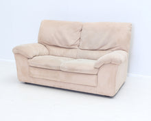 Lataa kuva Galleria-katseluun, Natuzzi 2-istuttava alcantara-sohva beige