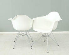 Ladda upp bild till gallerivisning, Vitra Eames DAR tuoli valkoinen
