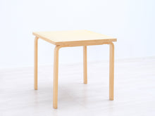 Lataa kuva Galleria-katseluun, Artek pöytä 70 x 80 cm koivu / vaaleanvihreä