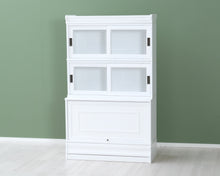 Lataa kuva Galleria-katseluun, Vitriinikokonaisuus valkoinen