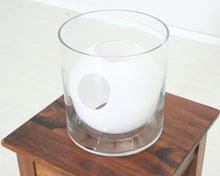 Load image into Gallery viewer, Muuto Four maljakko
