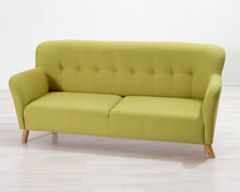 Lataa kuva Galleria-katseluun, 2,5-istuttava kangassohva vihreä
