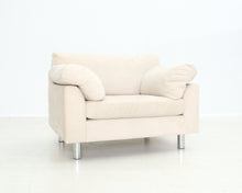 Lataa kuva Galleria-katseluun, Alcantara nojatuoli beige
