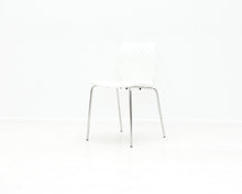 Load image into Gallery viewer, Metalmobil Uni kromijaloilla
