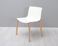 Ladda upp bild till gallerivisning, Arper Catifa 53 tuoli
