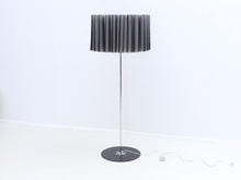 Ladda upp bild till gallerivisning, Axo Light Skirt lattiavalaisin tummanharmaa / valkoinen
