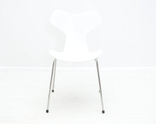 Ladda upp bild till gallerivisning, Fritz Hansen Grand Prix tuoli
