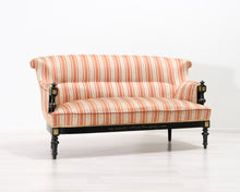 Lataa kuva Galleria-katseluun, 2-istuttava antiikkinen sohva
