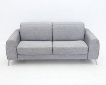 Load image into Gallery viewer, BoConcept Madison vuodesohva xtra-vuoderahilla, harmaa
