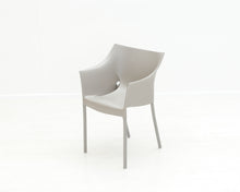 Lataa kuva Galleria-katseluun, Kartell Dr. No by Starck tuoli
