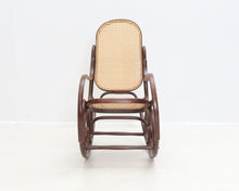 Ladda upp bild till gallerivisning, Thonet-tyylinen keinutuoli
