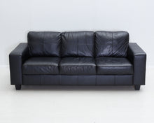 Lataa kuva Galleria-katseluun, 3-istuttava keinonahkasohva musta
