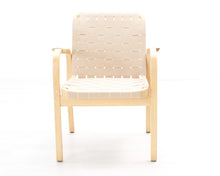 Lataa kuva Galleria-katseluun, Artek 45 nojatuoli beige satulavyö
