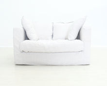 Ladda upp bild till gallerivisning, Decotique Le Grand Air Loveseat Linen vaaleanharmaa
