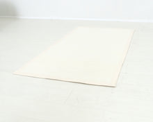 Load image into Gallery viewer, VM Carpet paperinarumatto 100 x 185 cm
